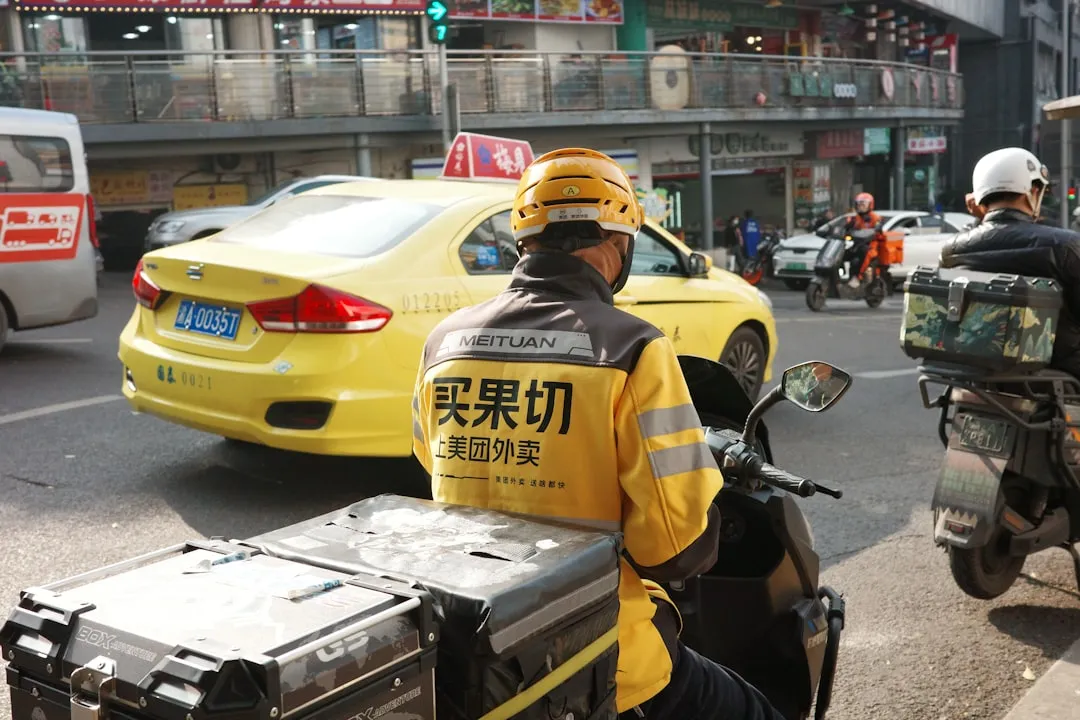 家居用品采购对比：智林贸易与普通批发商的供货差异